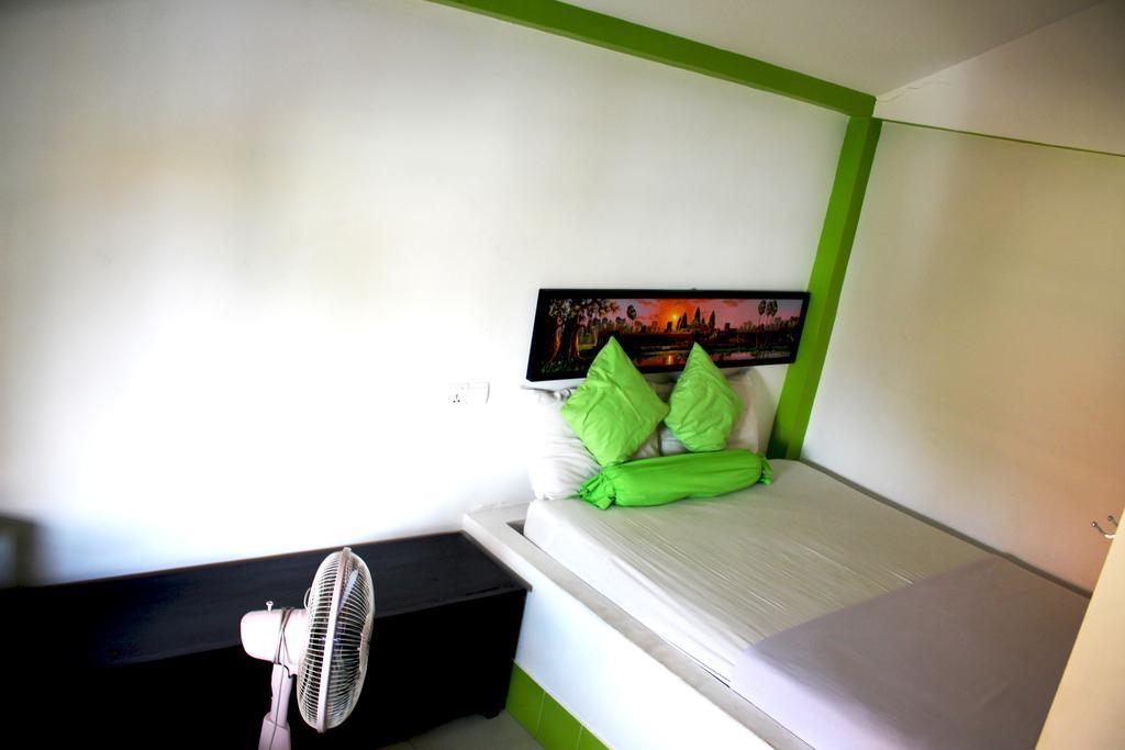 Top Banana Guesthouse & Rooftop Bar Phnom Penh Eksteriør bilde