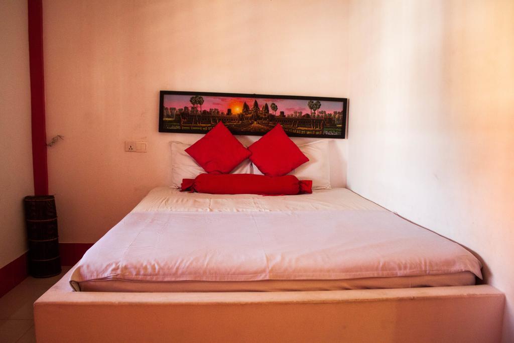 Top Banana Guesthouse & Rooftop Bar Phnom Penh Eksteriør bilde