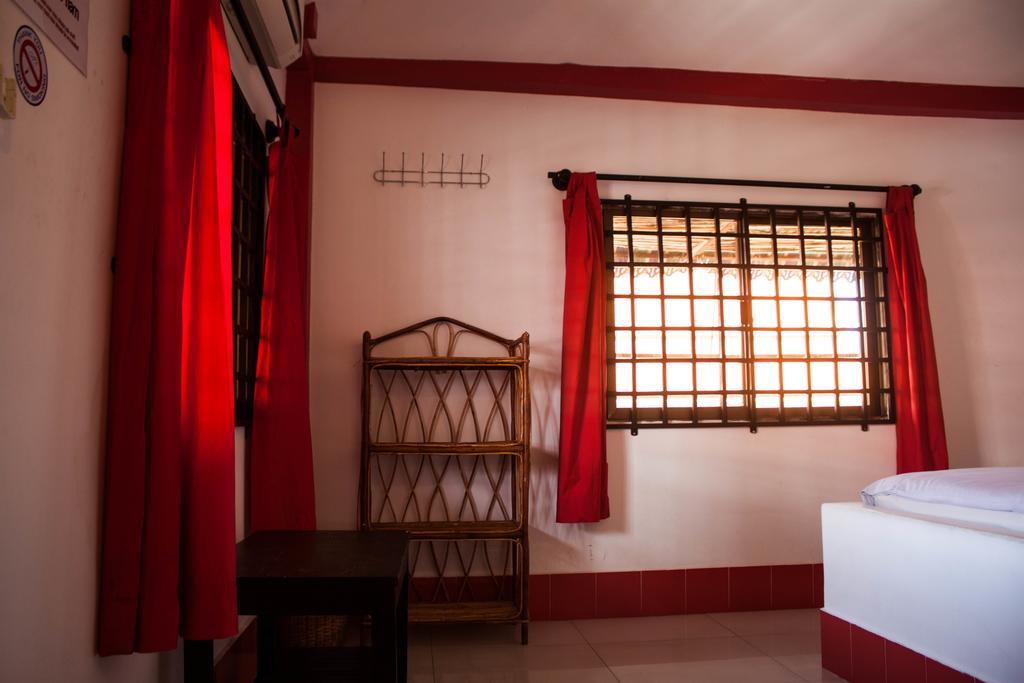 Top Banana Guesthouse & Rooftop Bar Phnom Penh Eksteriør bilde