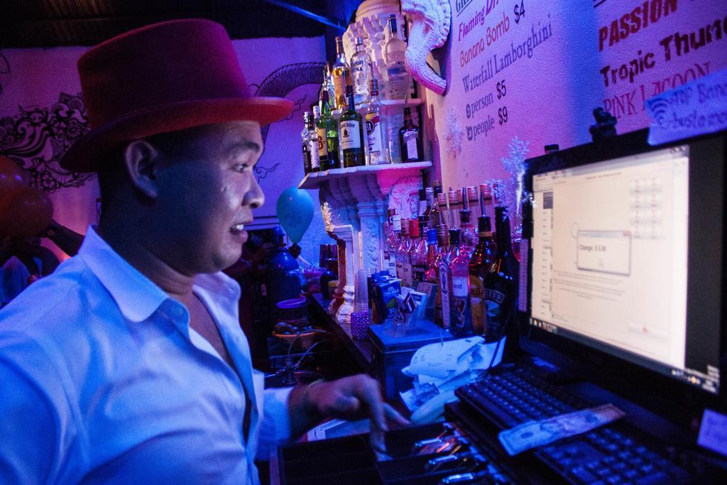 Top Banana Guesthouse & Rooftop Bar Phnom Penh Eksteriør bilde